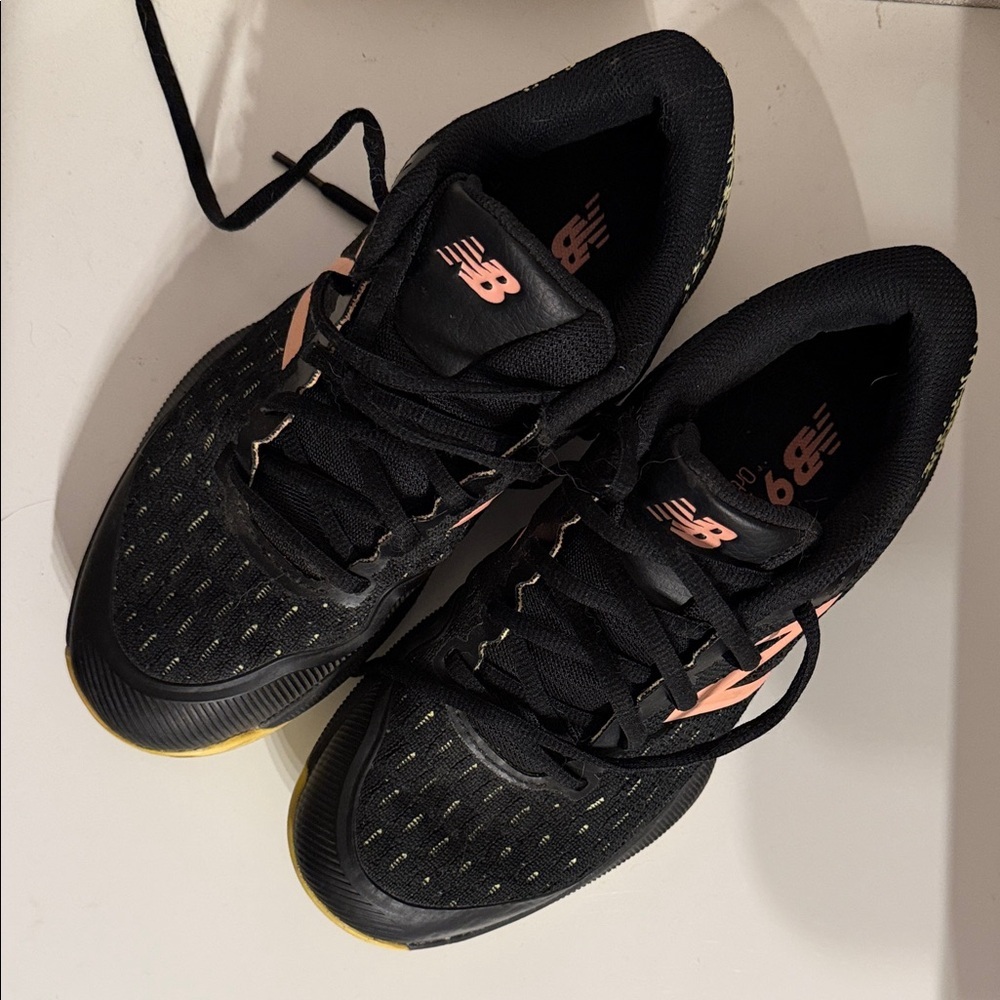 New Balance FuelCell 996 court shoes VGUC SIZE 7.5 - Picture 2 of 4